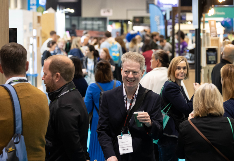 Photo of crowds at London's lunch! expo